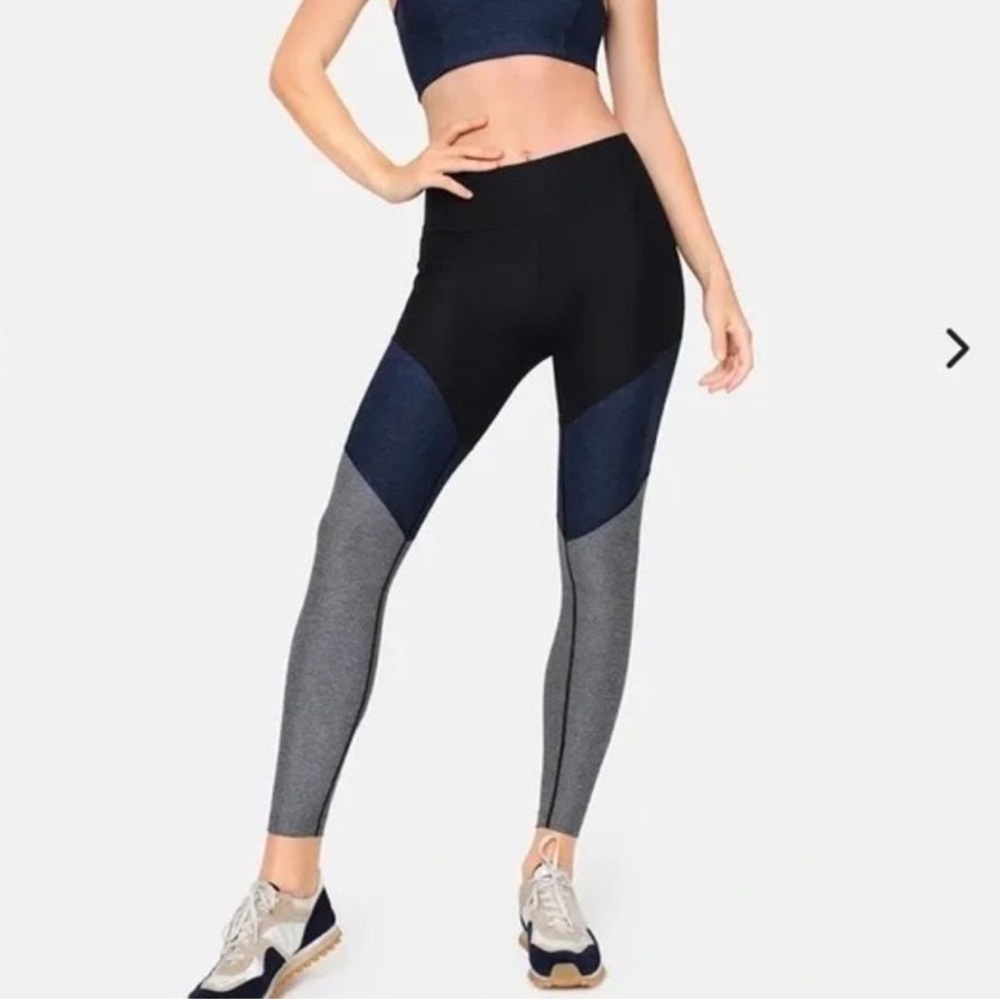 EUC Outdoor Voices leggings - size XS
